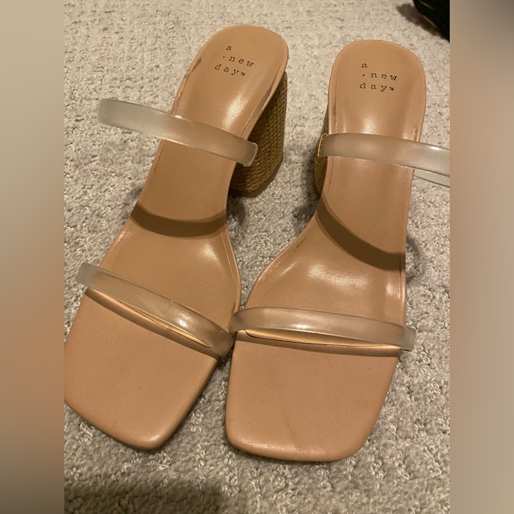 A New Day Heels, Nude